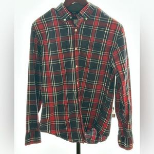 Men’s M Taylored by J crew 100% cotton button down in blue/ red plaid.